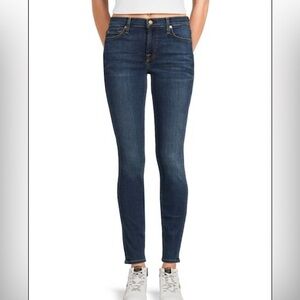 7 FOR ALL MANKIND Gwenevere cropped Dark Washed Jeans women’s size 30